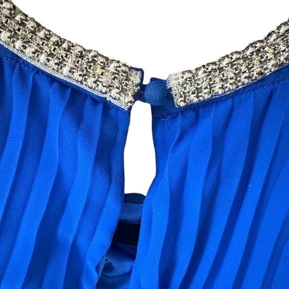 Halter Blue Pleated Chiffon Dress by Laundry Small - Picture 4 of 6